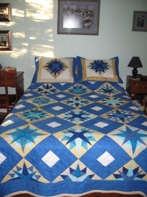 Dee and Bob's Compass - Queen Quilt with Pillow Shams - Paper Pieced 